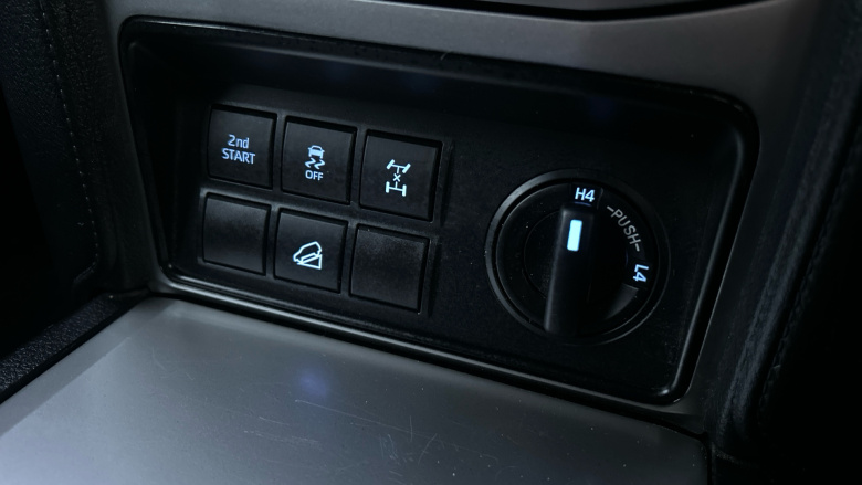 Toyota Land Cruiser Lwb Diesel 2.8D 204 Active Commercial Auto